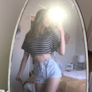 Meet your Posher, Julia